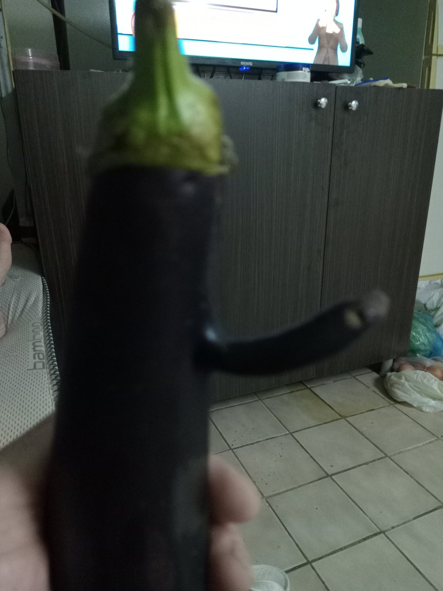 1 hafta önce pazardan aldım buzdolabında bu hale gelmiş