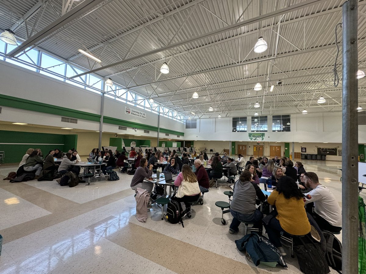 A morning with Winchester teachers, is a good morning! Thanks for the great discussion. #MathWorkshop