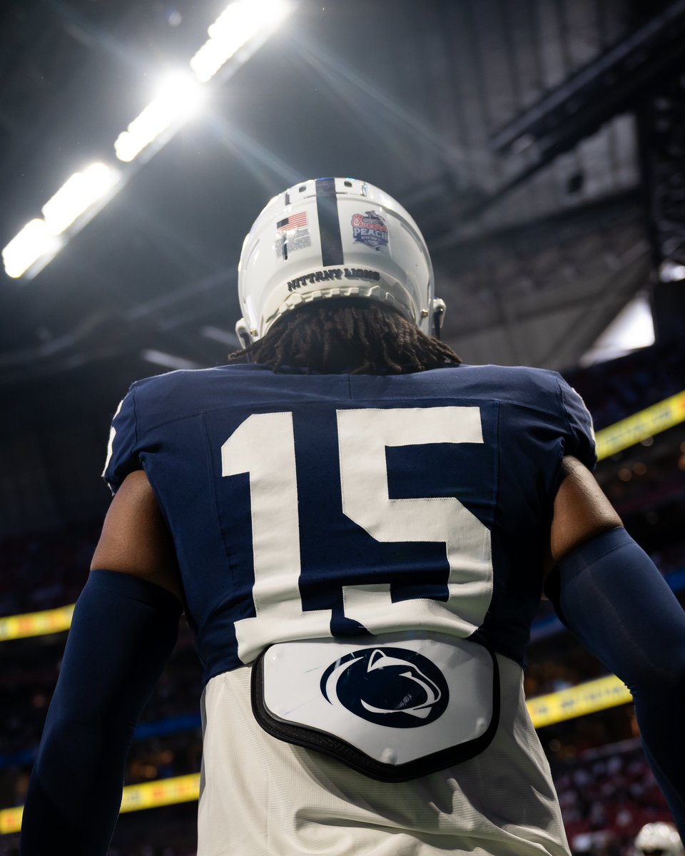NesbitDigital's tweet photo. Ol Miss. V. Penn State #Peachbowl 🍑 https://t.co/Y88TqoMYYh