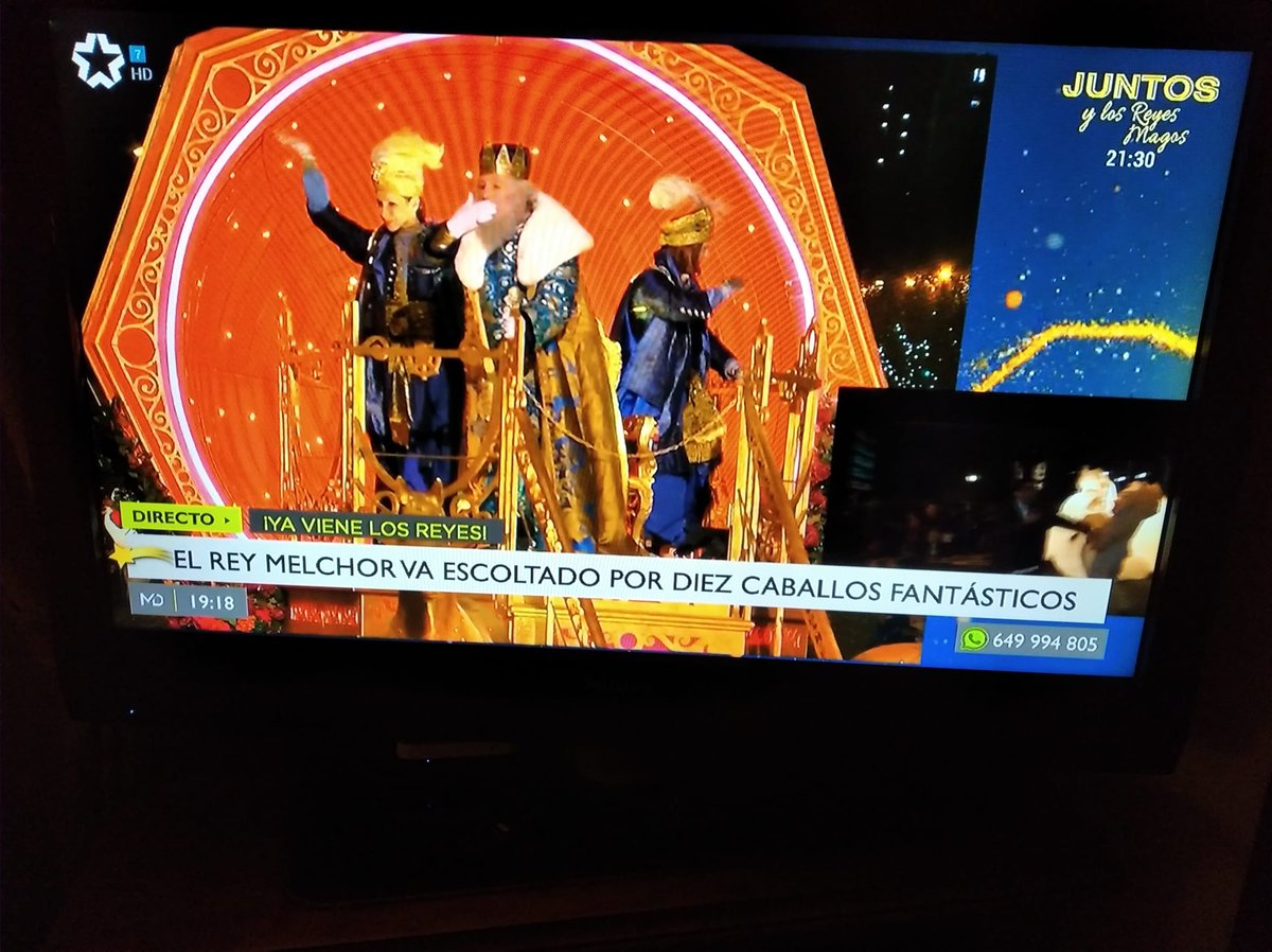 josedmendo's tweet photo. Viendo la cabalgata desde Holanda como todos los años #CabalgataRTVE https://t.co/5I0AMjGWh4