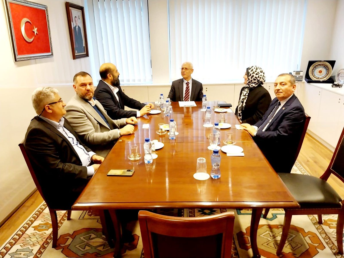 UID BELÇİKA Bölge Yönetimi olarak Brüksel Büyükelçimizi, Avrupa Birliği Daimi temsilcimizi, Brüksel Başkonsolosu ve Eğitim müşavirimizi ziyaret edip çok verimli görüşmeler gerçekleştirdik. 
<a href="/HakanFidan/">Hakan Fidan</a>
<a href="/SirakayaZafer/">Zafer Sırakaya 🇹🇷</a> 
<a href="/ABBaskanligi/">T.C. Dışişleri Bakanlığı Avrupa Birliği Başkanlığı</a>
<a href="/KoksalKus1/">Köksal Kuş</a> 
<a href="/U_I_D/">Union of International Democrats</a>