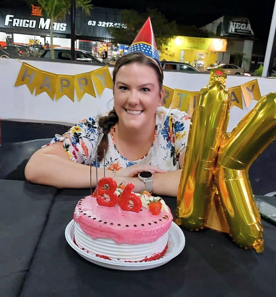 Happy birthday to the best wife ever! <a href="/KaylWhale/">Kaylee 🍷💍🥯</a> love you! ❤️🎉😘