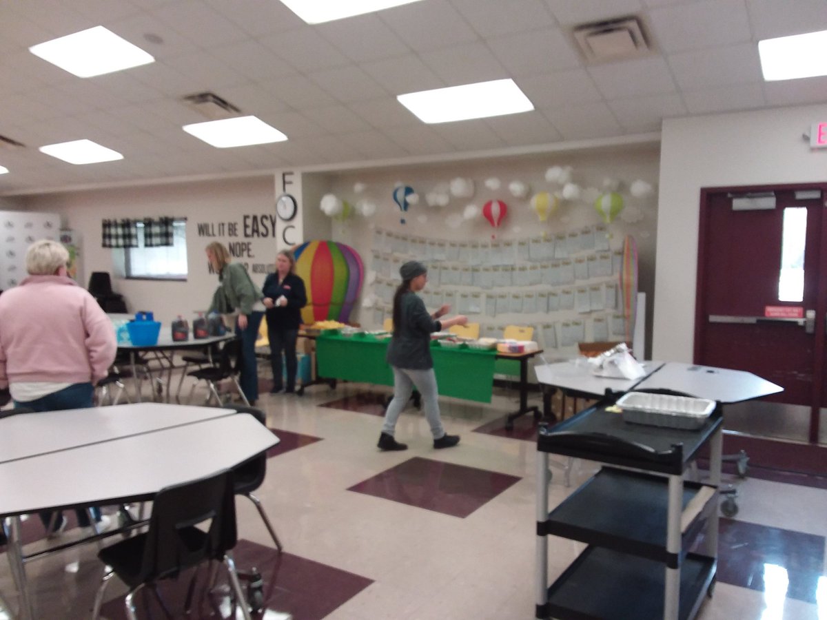 AlphaMisd's tweet photo. Thank you MEF and HEB for the wonderful lunch today! https://t.co/Ux7cJIs4k5