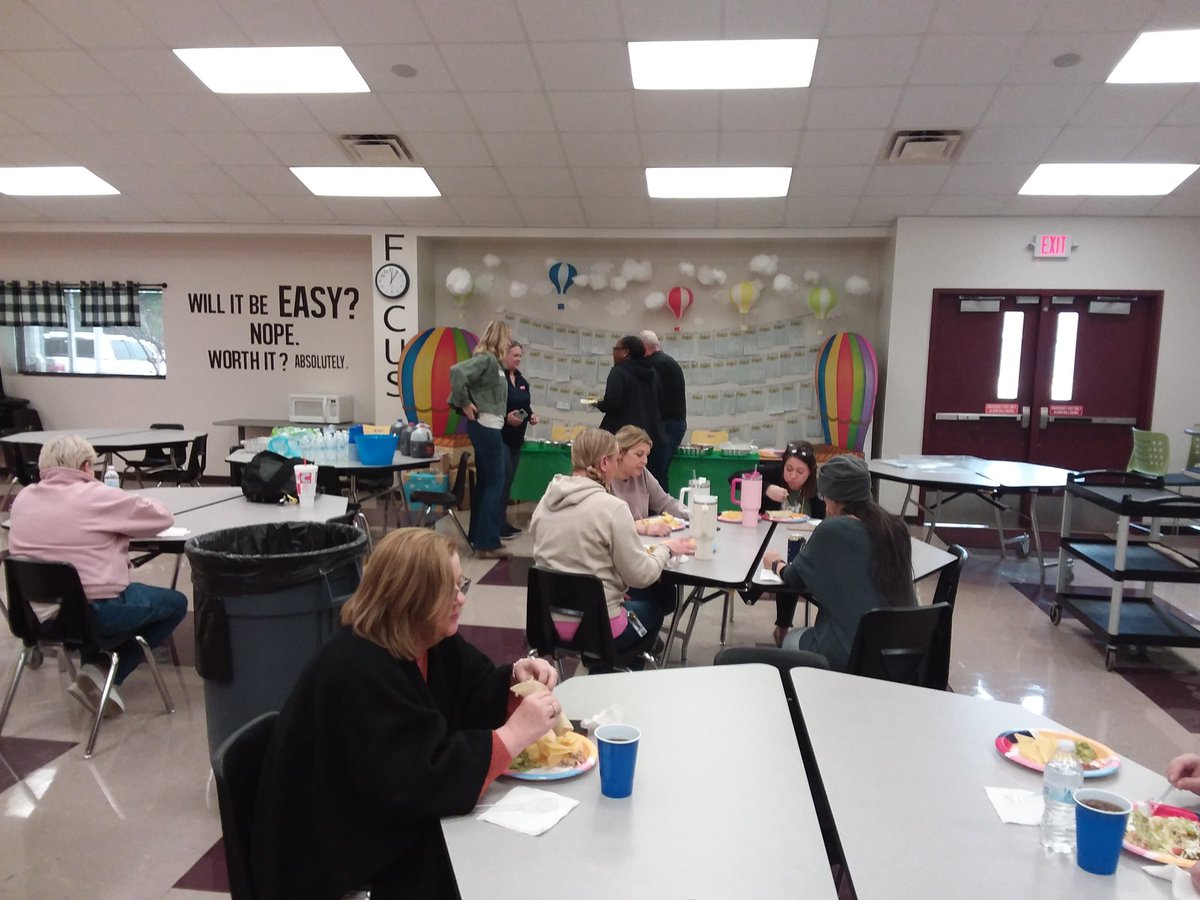 AlphaMisd's tweet photo. Thank you MEF and HEB for the wonderful lunch today! https://t.co/Ux7cJIs4k5