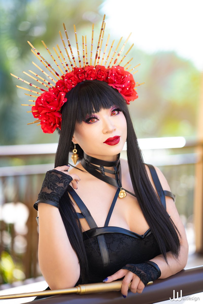 JwaiDesign's tweet photo. Been awhile since I've posted, hope everyone has had a good start to their new year!

Got this gorgeous photo of @YayaHan 's Thorn Princess Yor at Holmat! https://t.co/49z6mc9zHF