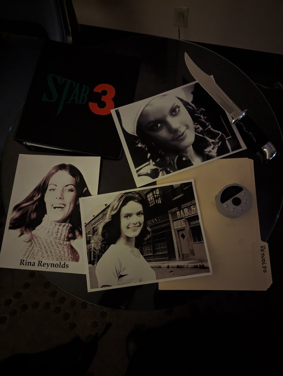 Thisguywashere4's tweet image. "I searched for a mother too, an actress named Rina Reynolds. I tried to find her my whole life. And four years ago I actually trackedher down". #screamcosplay #RomanBridger #Scream3 #HorrorMovies