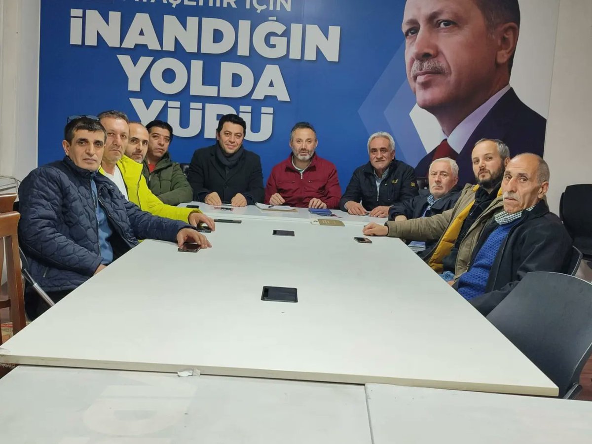 <a href="/atasehirakparti/">AK Parti Ataşehir</a>  Mustafa Kemal Mahalle Yönetim kurulu toplantısına Belediye meclis üyesi Aday Adayımız <a href="/adnanbas58/">Adnan Baş</a> ile katılım sağladık.
Mahalle Bşkn. <a href="/NevzatYeilkaya2/">Nevzat Yeşilkaya</a> ve yönetim kurulu üyelerimizin emeklerine sağlık.
#Yenidenistanbul ve #Ataşehir için hep birlikte yola Devam.