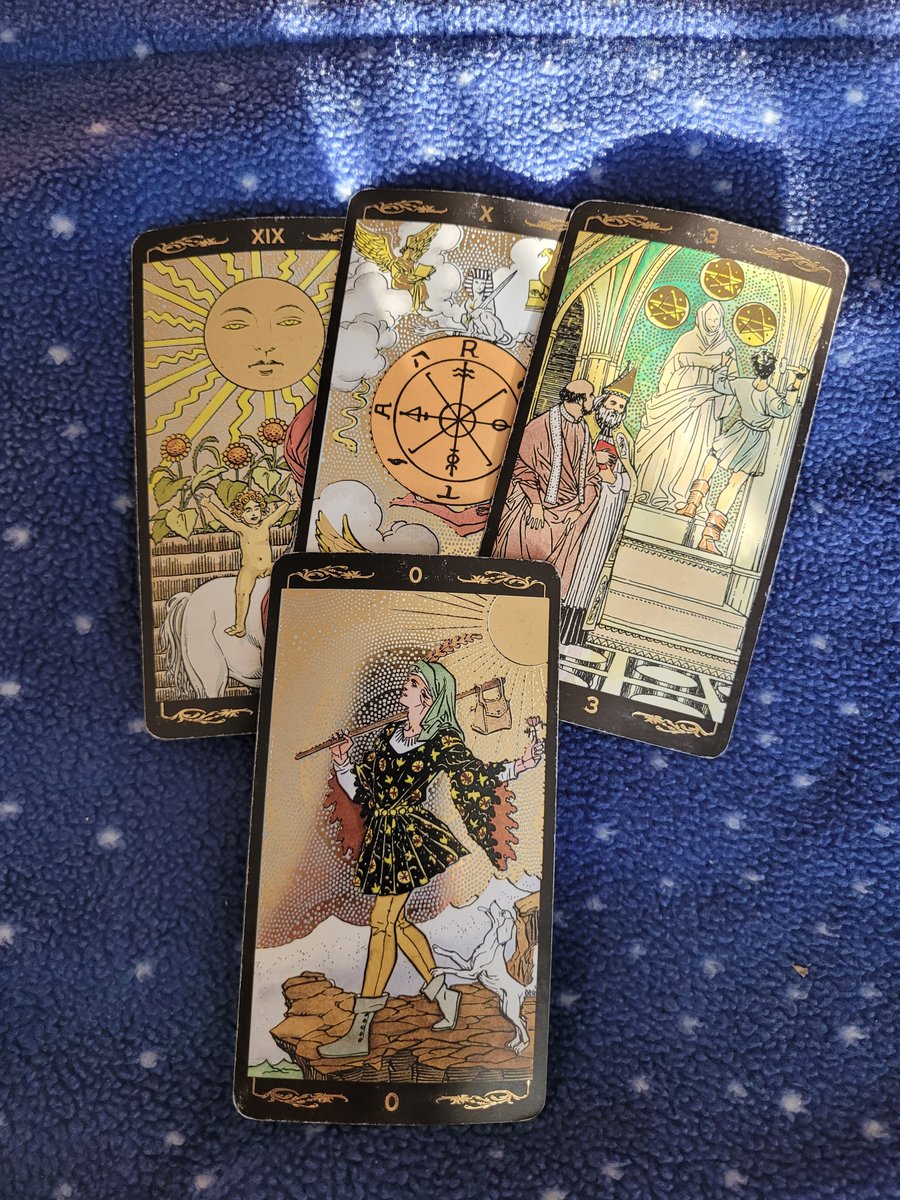 Scorpiovenus30's tweet photo. EARTH SIGNS ♑️♉️♍️ Sun, moon, rising, venus and north node ✨️ 
Major breakthroughs in career and business. I see business and work collaborations as well. You'll be in a much better place mentally. I see you coming out of a dark place and things being illuminated. I see you taking risks and heading towards the new. You'll be in a place of wanting to be adventurous and playful.