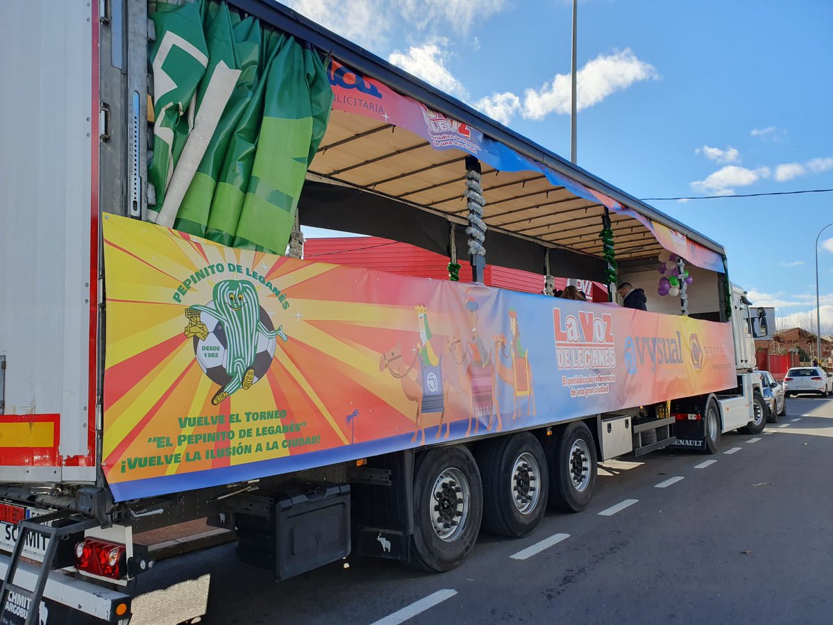 🚂👑👑👑 Aquí estamos, ¡de vuelta!, en la #cabalgatadereyes de #Leganés porque este 2024... Traemos la ilusión del Torneo a la ciudad ⚽🥒

#ReyesMagos #ReyesMagos2024
