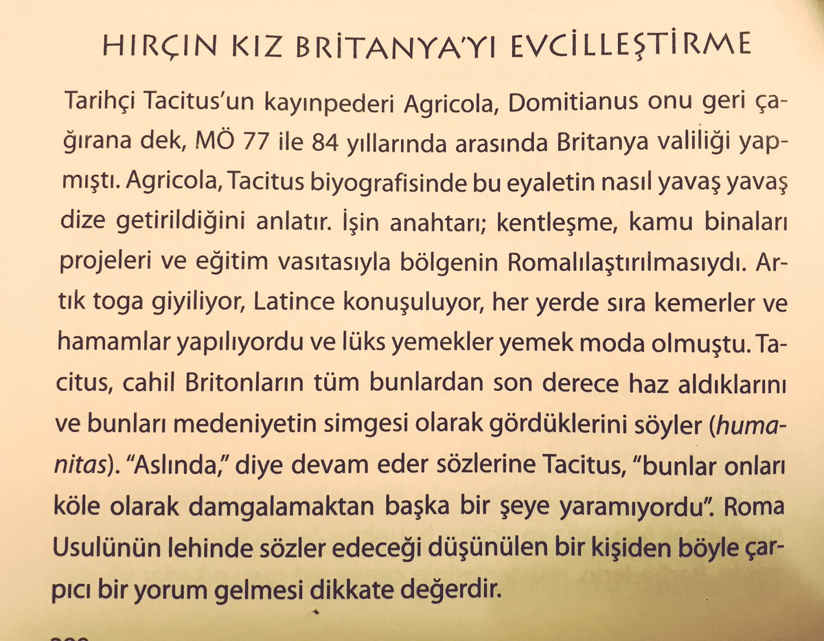 TRHizirBey's tweet photo. [Roma] İmparatorluğunun muhtelif kısımlarında, Romalılaştırılan halklara Latin alfabesi öğretildi. Eski dilin yeni alfabesiyle yazılması, geçmişin kültürüyle bir kırılmayı temsil eder ve eski okuryazarlık tahsilinin verildiği vasıtaların bastırılmasını yansıtabilir.

J. N. Adams - Bilingualism and the Latin Language