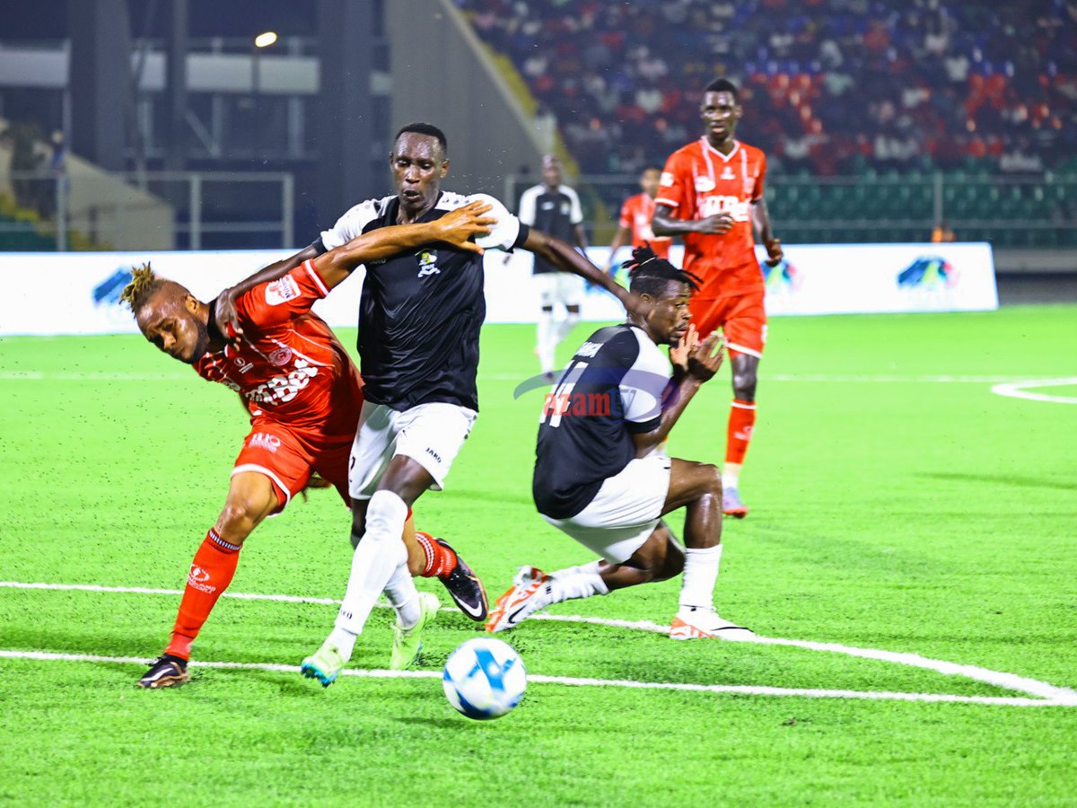 azamtvtz's tweet photo. 75' | #MapinduziCup 

Simba 0-0 APR 

 LIVE #AzamSports1HD 

#MapinduziCup2024 #MapinduziCup #Miaka60YaMapinduziZanzibar #Zanzibar #Zanzibar60 #SimbaSC #APRFC #SimbaAPR #Duchu https://t.co/nbZWlhnGkw