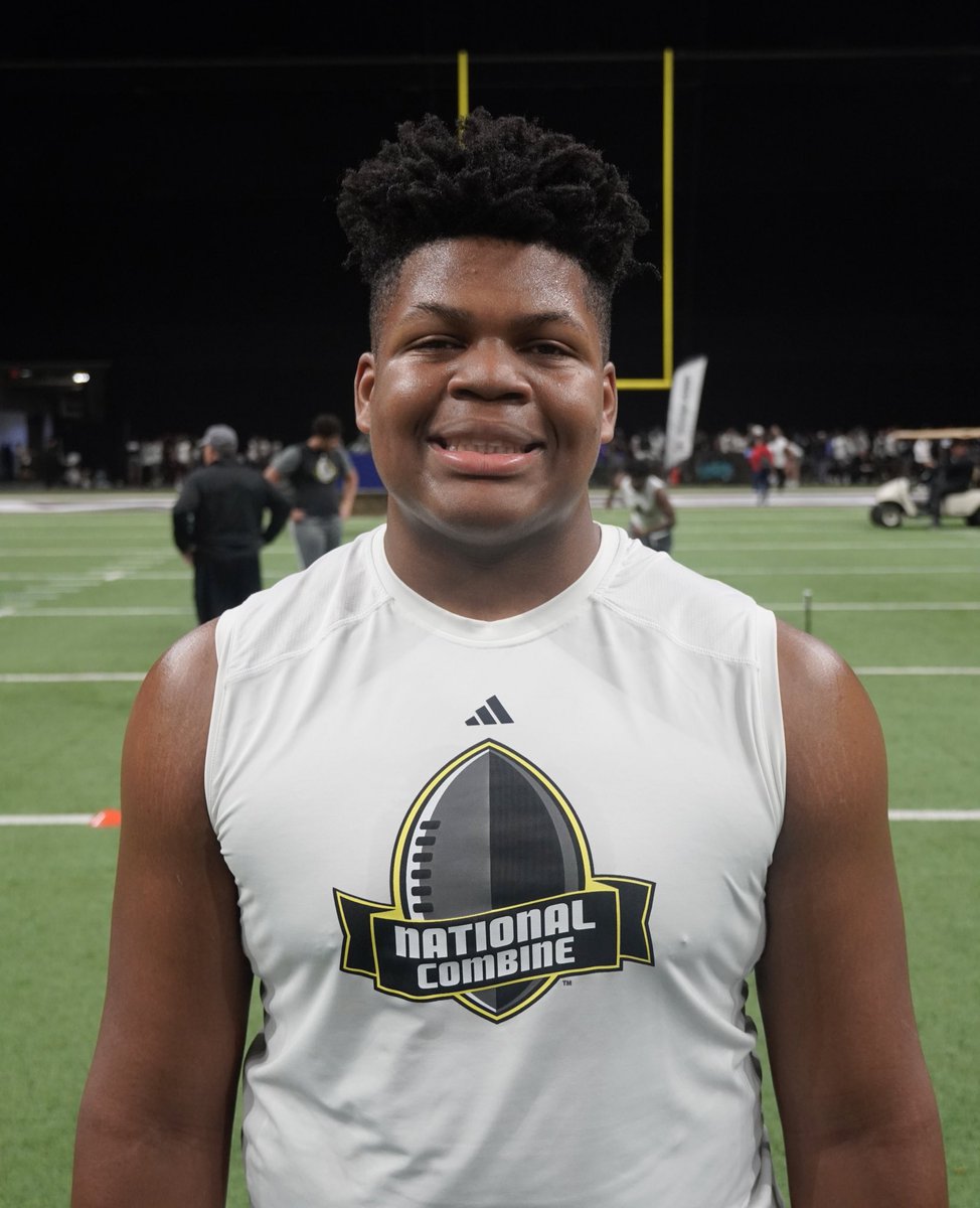 OL “spike” @IsaacSowellsJr clocked one of the fastest linemen 5-10-5’s here in San Antonio for the #NationalCombine Spike holds offers from NC State, South Carolina, and Duke to name a few 👏