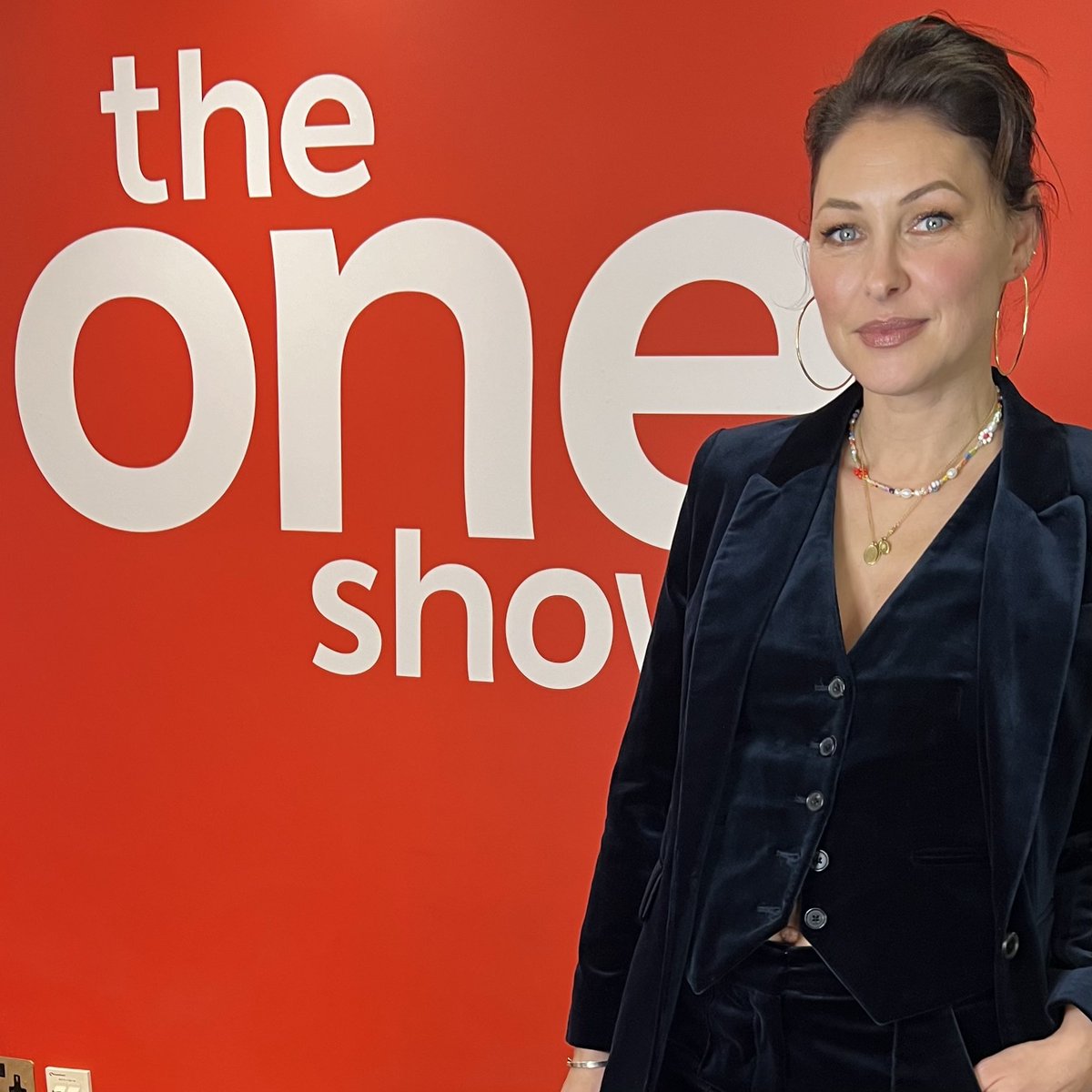 BBCTheOneShow's tweet photo. Weโll be chatting about a new @cbbc fashion show ๐ with @EmmaWillis on #TheOneShow tonight!
ย
Watch live at 7pm ๐ https://t.co/L6YG5penGk
#StyleItOut https://t.co/mqf74wfTkz