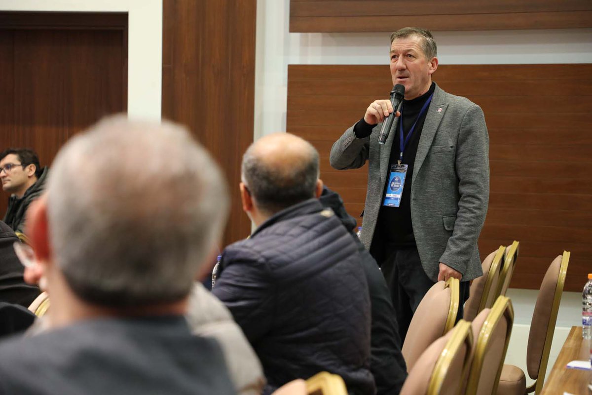 Ensar Vakfı 10. Büyük Türkiye Buluşmasının ilk gününde Genel Başkanımız Dr. Şener Ağaç riyasetinde tanışma ve hasbihal programı gerçekleştirildi.