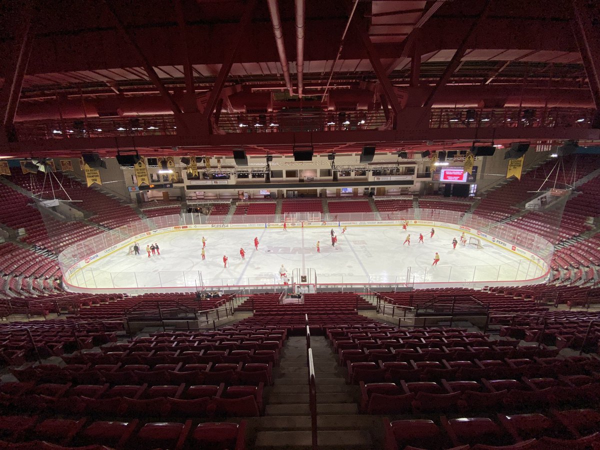 DU_Hockey's tweet photo. Game Day at Magness. #GoPios https://t.co/hPoCodW0rO