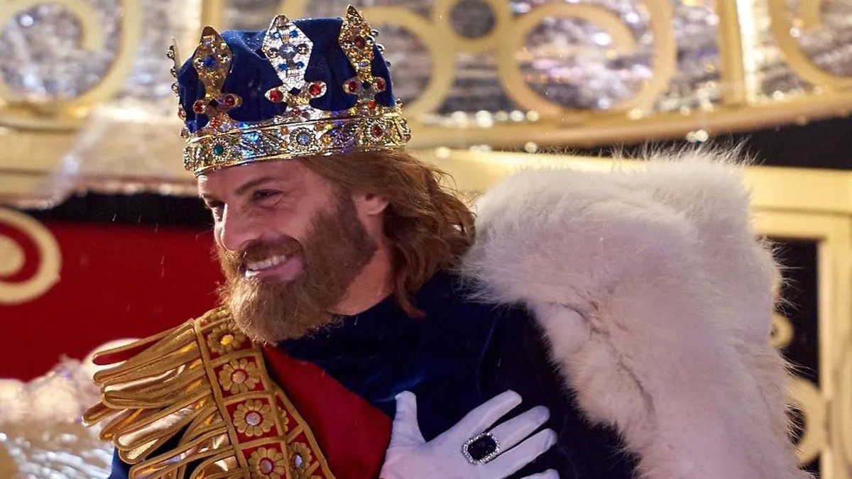 GatunaGuerrera's tweet photo. No he ido nunca a ver la cabalgata de Reyes en Madrid. Pero por este rey, me lo planteo muy seriamente. https://t.co/yGoGLI7ML5