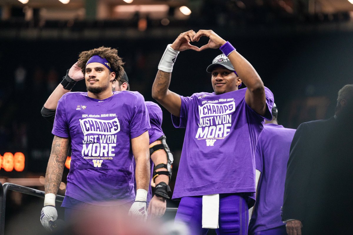 “As a Black <a href="/UW/">University of Washington</a> historian and avid sports fan, I am struck by the historical significance of what a Michael Penix-led <a href="/themikepenix/">Mike Penix Jr.</a> victory on Monday night would mean," says Chris Tounsel <a href="/ctounsel1/">Christopher Tounsel</a> associate professor of history at the UW. 🧵 1/3