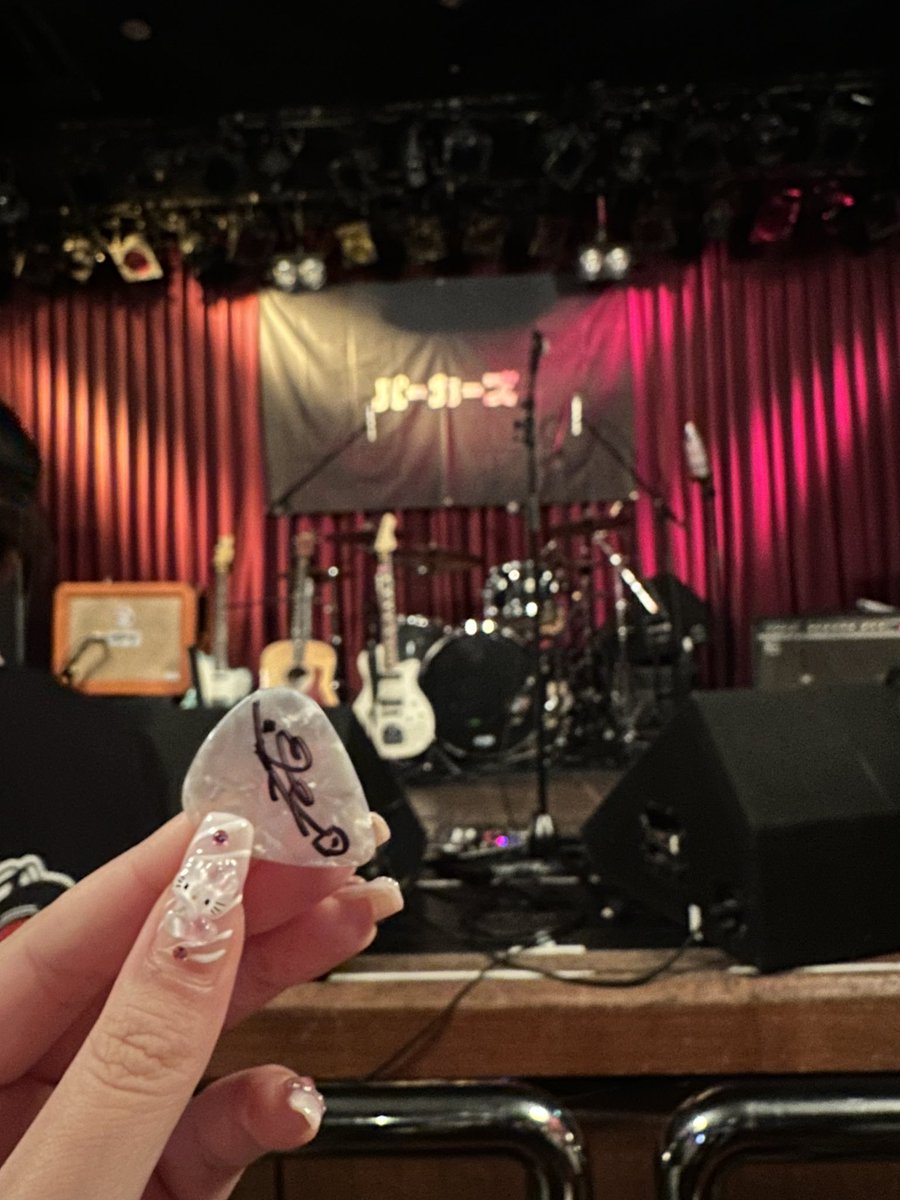 89_____RISEI's tweet photo. .

大阪超楽しかった！！
また明日ね〜ってメンバーとバイバイできたの幸せ(ง  ᵕωᵕ)ว♪
運命の人でピック飛んできてビックリしたーーー💦
名古屋は1人参戦
LIVE1人で行くの初めてやから不安(´･_･`)
会場でお友達になってください！！

#パーカーズ https://t.co/rmOkMPsgSJ