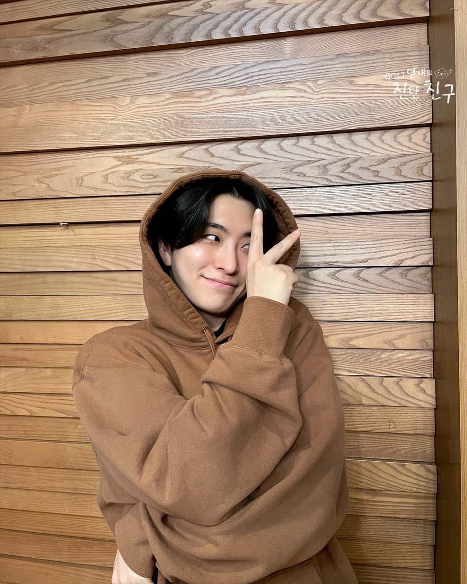 mbcbf_ever's tweet photo. 🦦친친🦦

수달씨와 묘하게 비슷한 색깔의 후드티를 입은 달디 🦦
역시... 달디는 수달인가...!!

#MBC #RADIO #GOT7영재의친한친구 #친한친구 #친친 #달친친 #달디 #GOT7 #갓세븐 #영재 #YOUNGJAE https://t.co/2iBQWQ4tON