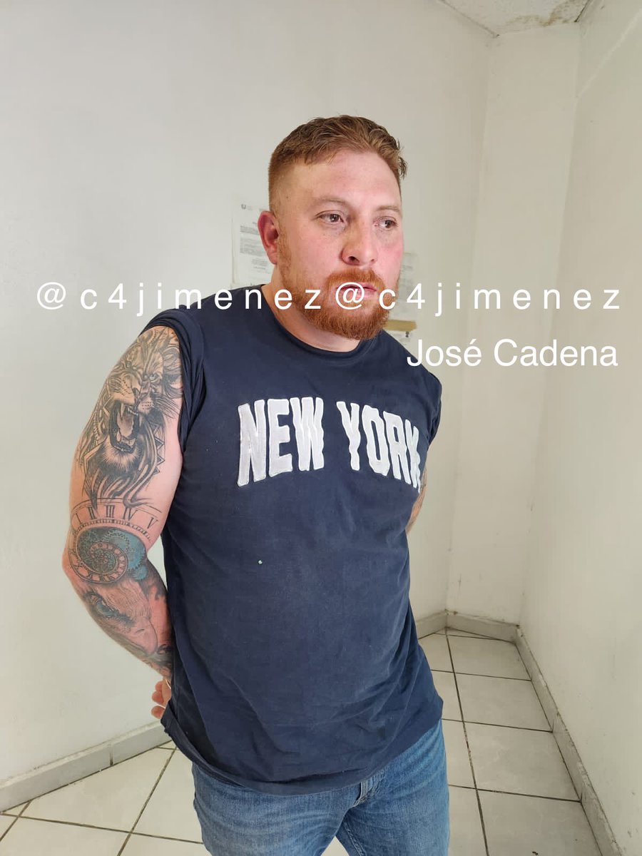 c4jimenez's tweet photo. EL AGENTE de @FiscaliaCDMX …y LOS EXTORSIONADORES ENCARCELADOS
Así platicaban y se organizaban en el mercado de @IztacalcoAl
Así acabaron.
Agente Fdo Jalomo: muerto
Expolicia José Cadena: preso
Marqultos: preso
Los policías lo apoyaban para exigir cuotas en distintos mercados. https://t.co/mnABD89sUn
