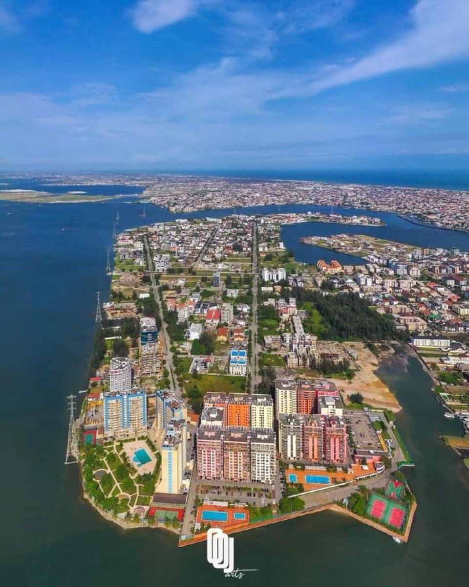 amalapolitics's tweet photo. This is not Dubai
This is not Tokyo
This is not Seoul
This is not Beijing
This is not Paris
This is Lagos,Yorubaland Nigeria. https://t.co/ICxniKro8R
