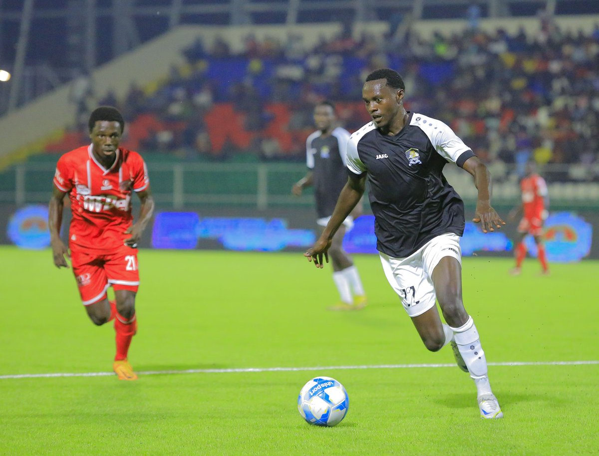 rwanda_magazine's tweet photo. #MapinduziCup2024
FT 🇹🇿Simba SC 0-0 APR FC🇷🇼
Muri ¼ ,APR FC izahura na Yanga SC ku cyumweru saa Moya na 15'
#rmupdates https://t.co/8rBRToXNgT