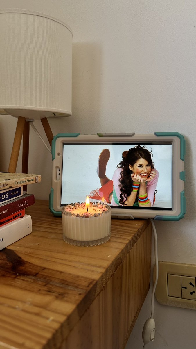 Elijo creer 🥹🫶🏻 necesito esa entrada por favor…. 
<a href="/florbertottiok/">florencia bertotti</a> 
<a href="/MovistarArenaAR/">MovistarArenaAR</a> (pésimo servicio) 
#florbertotti #Floricienta