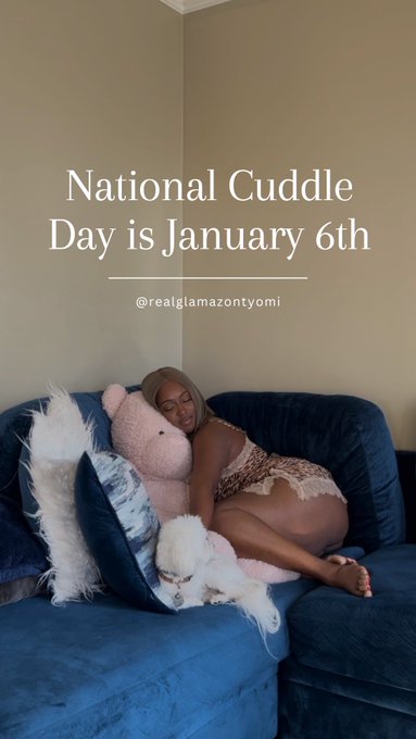 Make sure you get those cuddles in on January 6th https://t.co/23EDd8VIcC<a href="/tag/kinktober"class="tags"><span>#kinktober</span></a>