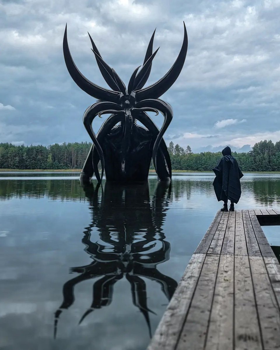 theyhuntforprey's tweet photo. You can still meet the Old Gods in the wilds. Be calm and respectful, and then maybe you'll have their blessing. https://t.co/bnwRPCOhhr