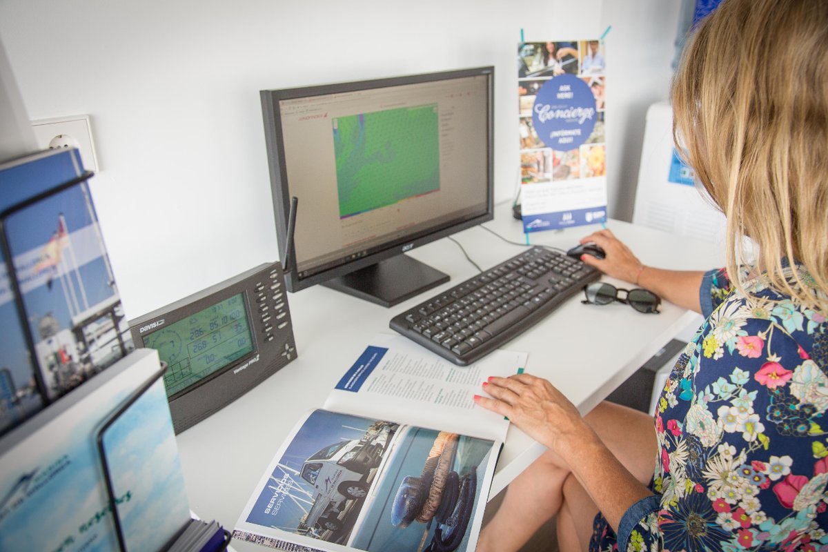 portdemallorca's tweet image. At our reception we have a space for our clients to know the best areas to anchor or check any service they may require during their stay.

#marinaportdemallorca #palma #goodweather #sailingmoments #marina #yachting #yachtlife #yachtcrew #sailinglife