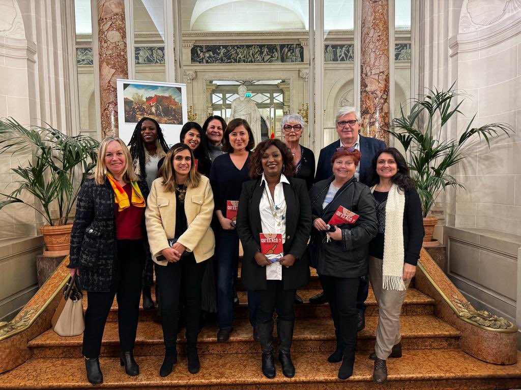 Résilience &amp; Vaillance !

Ce soir, avec <a href="/MatyDioufNice/">Maty Diouf</a>, pour faire découvrir à des entrepreneuses 
 <a href="/FCE_Nice/">🌹FCE Nice🌹</a>, l’exposition « l’Héroïque Catherine Ségurane. Figure légendaire de Nice » au Musée Masséna.

Merci à Jean-Pierre Barbero pour cette visite passionnante ! 

#Nice06