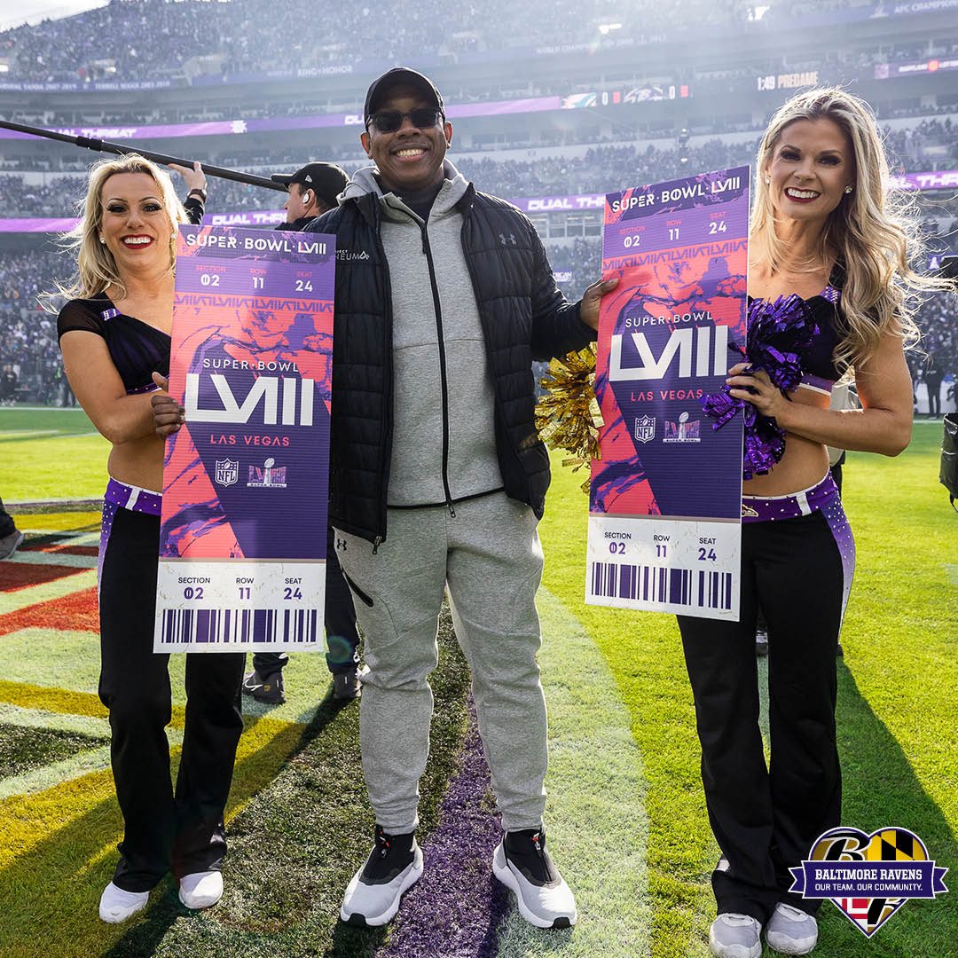 RavensCommunity's tweet photo. We are honored to recognize Damion Cooper of @ProjectPneuma as our @Ravens Inspire Change Changemaker! 

In addition to Super Bowl LVIII tickets, Damion and Project Pneuma will receive a $10,000 donation from the @NFLFoundation https://t.co/ngomYtKzKd