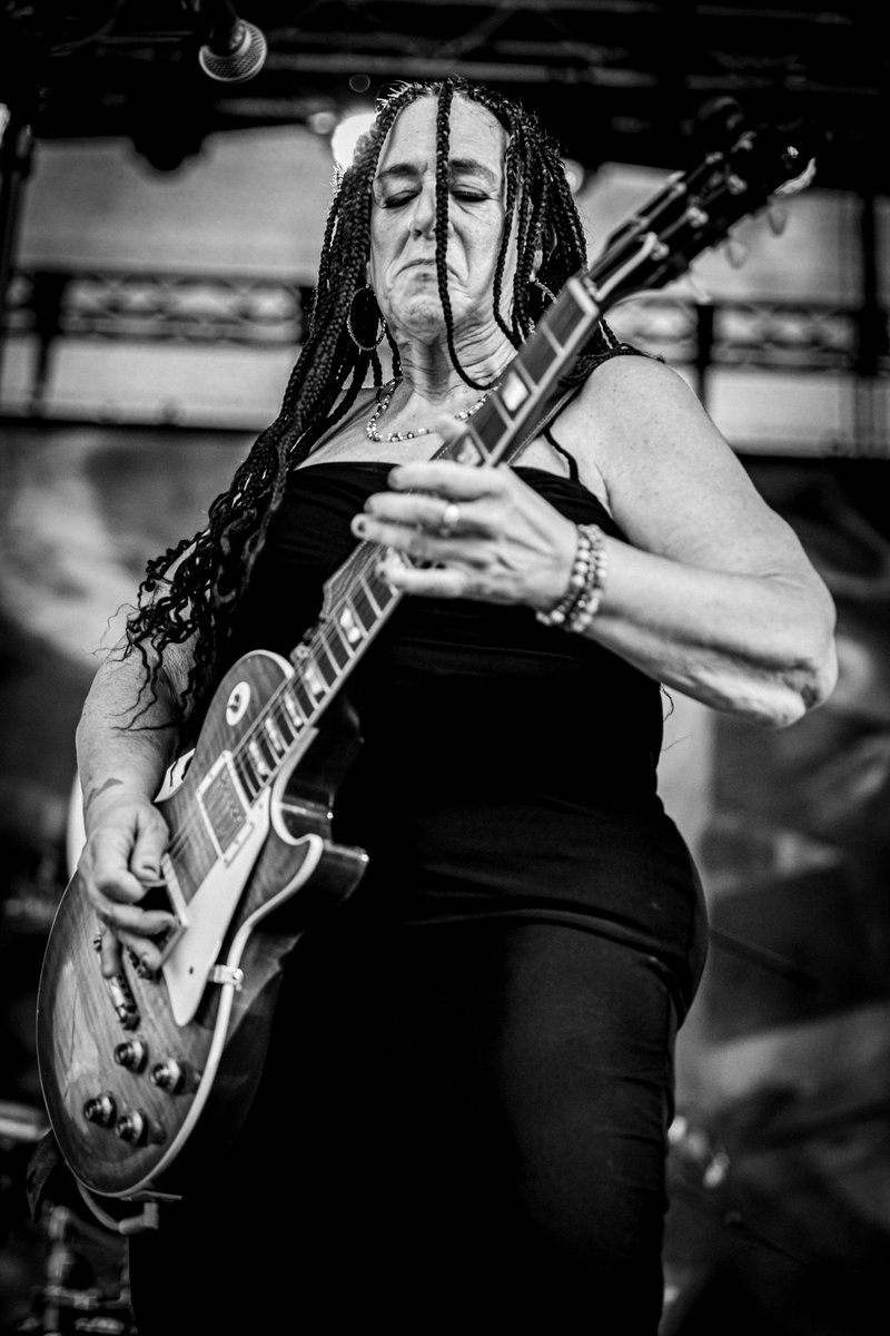 Popa_Bogdan_LD's tweet photo. Joanna Connor at Open Air Blues Festival Brezoi 2023
More 📷 at https://t.co/uRPNBkIauL
If you 👍 you can share it!
#blues #music #romania #festival #concert #live #show #band #photography #JoannaConnor #concertphotography https://t.co/5Anm5ST3ET