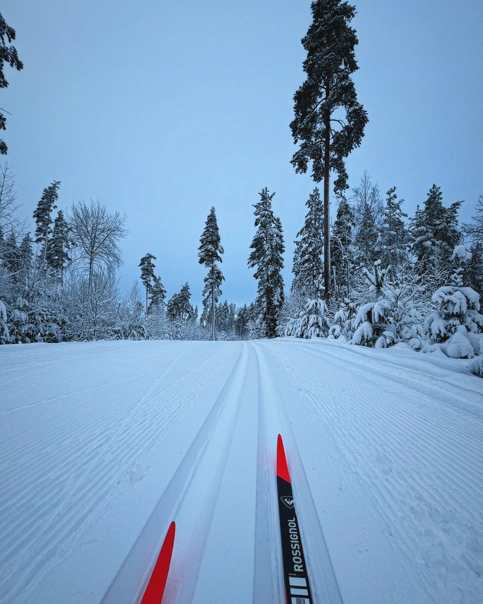 HeidiKajan's tweet photo. Tässä sitä oli kuulkaa taas maailman metropoleja ihan riittämiin.

#hiihto
#kelihelli https://t.co/BH9L5zqmum
