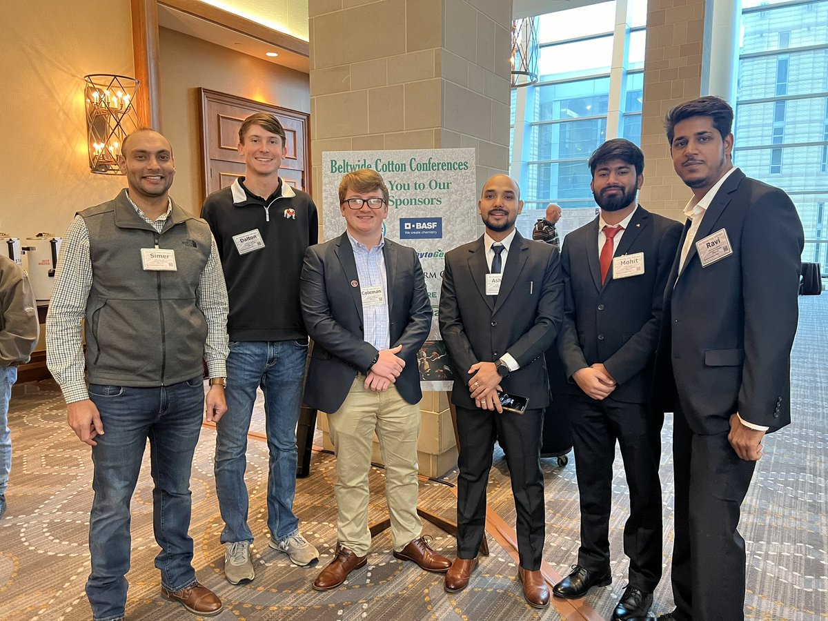 AU_PrecisionAg's tweet photo. Our team had a great time presenting #precisionag #cotton research, learning and networking at the 2024 Beltwide Cotton Conference in Fort Worth, TX this week!! #bwcc24 #gacotton @UGATifton @UGA_CollegeofAg @NCottonCouncil https://t.co/rRiUwIx3hZ