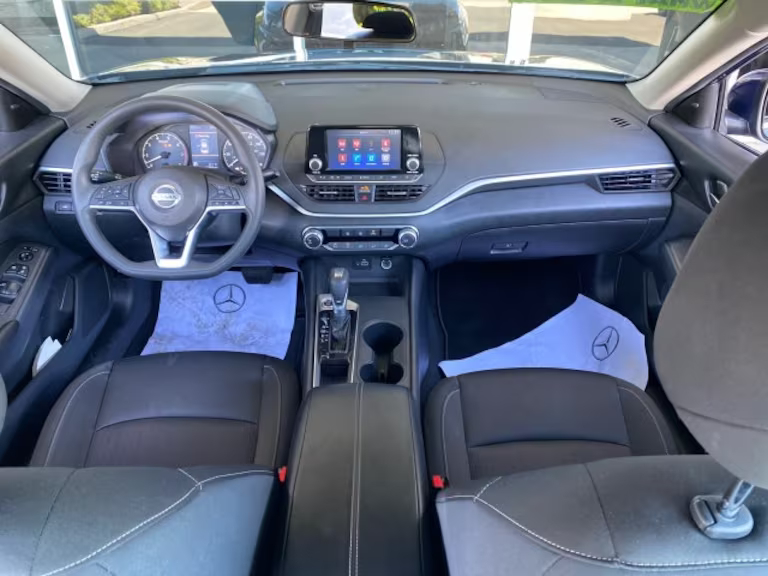 SangeraSubaru's tweet photo. Save at the pump with this fuel-efficient pre-owned 2021 #NissanAltima! 

28/39 MPG (City/Hwy), with Bluetooth connectivity, back-up camera, and remote start. $17,991 at Sangera Subaru!

Check it out: https://t.co/cfuMrqkHyz https://t.co/Zj6rU8pasx