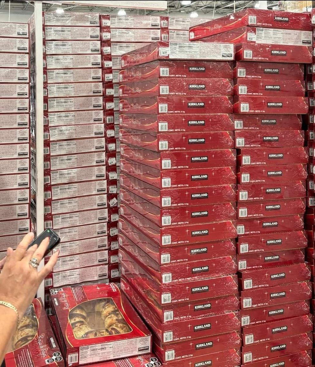 Lic_Wave's tweet photo. Vendo roscas, a $1250 cada una, las compré pa revenderlas la verdad, ¿y qué, algún problema? Si vas a comprar házlo y ya, comentarios innecesarios favor de omitirlos, gracias, sólo compradores serios, estamos a sus órdenes. 🤗✨ https://t.co/rsLtUOi2aQ