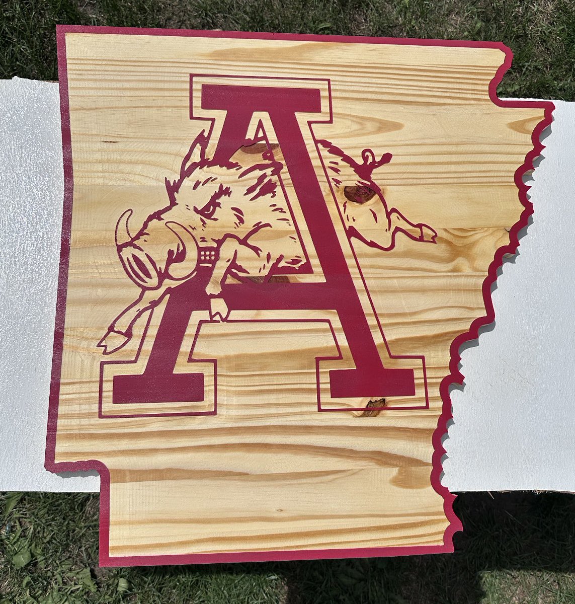 RickyHa64473696's tweet photo. Custom made signs!! Each retweet will enter you into chance to win a free sign of your choice! Thanks!! https://t.co/p4KpAYGCX2