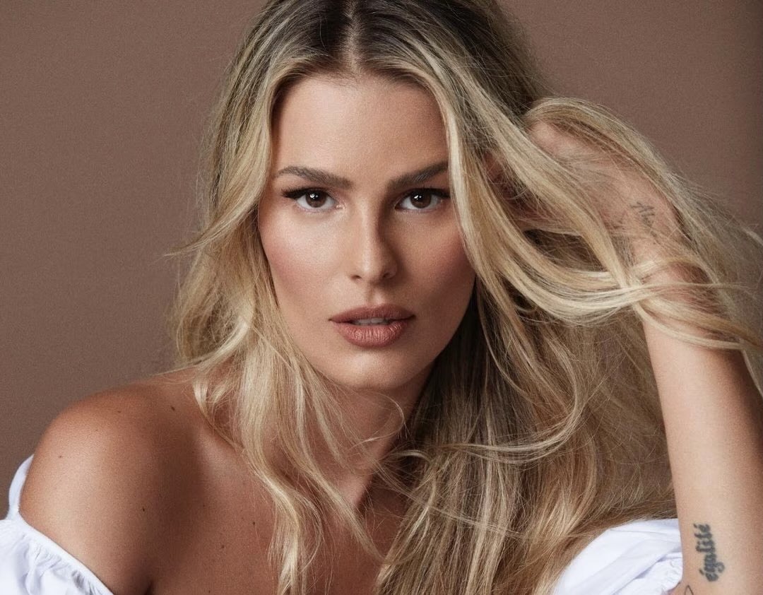navezinho_'s tweet photo. 🚨CURIOSIDADE: Yasmin Brunet já namorou Gabriel Medina, ficou com Luan Santana e também com Mc Daniel. #BBB24 https://t.co/0GLpf9t6Kb