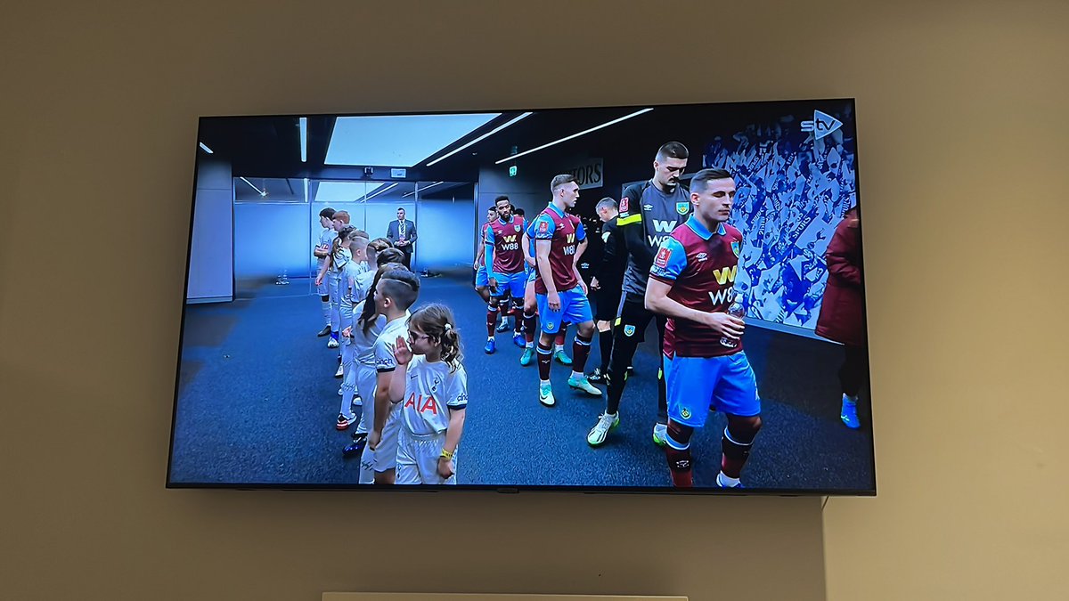 Surely Burnley have got to beat spurs tonight with the spurs playing youngsters