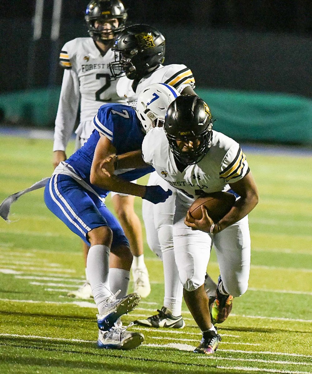 JordanB60205274's tweet photo. Unsigned senior RB grate film 🫶🏽 https://t.co/uETcESTUX2