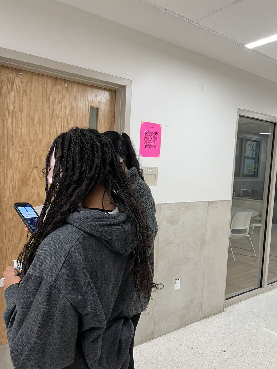 Connecting With Dr. K (@drk_sturdivant) on Twitter photo People often ask me “What are you doing at Bard?” We have amazing faculty who challenge our students to be amazing. Thank you Dr. Butler!!! <a href="/BHSEC_DC/">Bard High School Early College, DC</a> <a href="/dcpublicschools/">DC Public Schools</a> #TheBuildingIsAClassroom #Gallerywalk People often ask me “What are you doing at Bard?” We have amazing faculty who challenge our students to be amazing. Thank you Dr. Butler!!! <a href="/BHSEC_DC/">Bard High School Early College, DC</a> <a href="/dcpublicschools/">DC Public Schools</a> #TheBuildingIsAClassroom #Gallerywalk