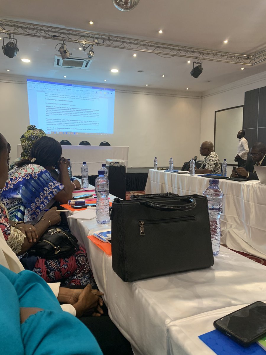 EgidiaKenzo's tweet photo. Dans le but de renforcer les synergies et la complémentarité des interventions en faveur des jeunes, s’est tenue le 28 décembre 2023 à Sultani Hôtel pour le T4.2023, une réunion de coordination PNSA " TASK FORCE
SANTE &amp; BIEN - ETRE DES ADOLESCENTS ET JEUNES " 
@ClaireFondation https://t.co/qDJqAATF1p