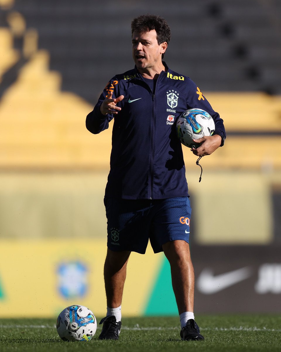 centralfutbrasa's tweet photo. 🚨🚨🚨 Informações importantíssimas de última hora!

O Presidente da CBF, Ednaldo Rodrigues, acaba de demitir o técnico Fernando Diniz e manda dar prosseguimento nas negociações com o treinador do SPFC, Dorival Júnior.

#CBFutebol
#SPFC
#Fluminense
#Brasil
#Diniz
#Dorival https://t.co/2USC643Fhr