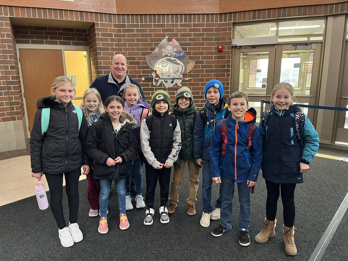 Bay Port High School (@bayporths) on Twitter photo Awsome to have <a href="/SuamicoElem/">Ryan Welnetz</a> join <a href="/vickquin/">VickQuinn</a> in a day of learning <a href="/HSSD/">Howard-Suamico Schools</a> !! Awsome to have <a href="/SuamicoElem/">Ryan Welnetz</a> join <a href="/vickquin/">VickQuinn</a> in a day of learning <a href="/HSSD/">Howard-Suamico Schools</a> !!
