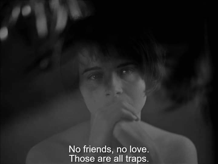 xolaurencexo's tweet photo. #JulietteBinoche #ThreeColorsBlue #KrzysztofKieślowski 🖤 https://t.co/uOdp0wkjRT