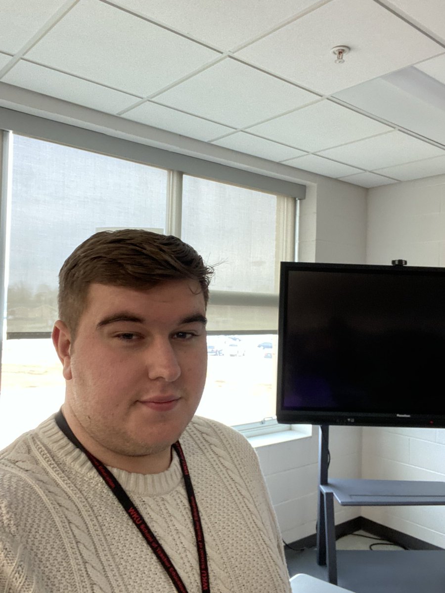 MrRobinClass's tweet photo. Finished my first week of student teaching! So happy to be back at Bowling Green High School. Ready for a semester of teaching and learning. https://t.co/ydGr7A5vOG