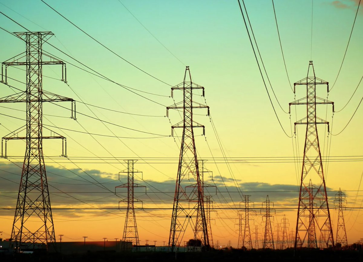 LaurenEHeuser's tweet photo. I maintain that @CdnAffairs has one of the best energy reporters in the country. @Walsh_James' latest piece for us:

Energy in 2024: the four big issues to watch https://t.co/Tyabu5z99Y https://t.co/x6AbtFrB2R