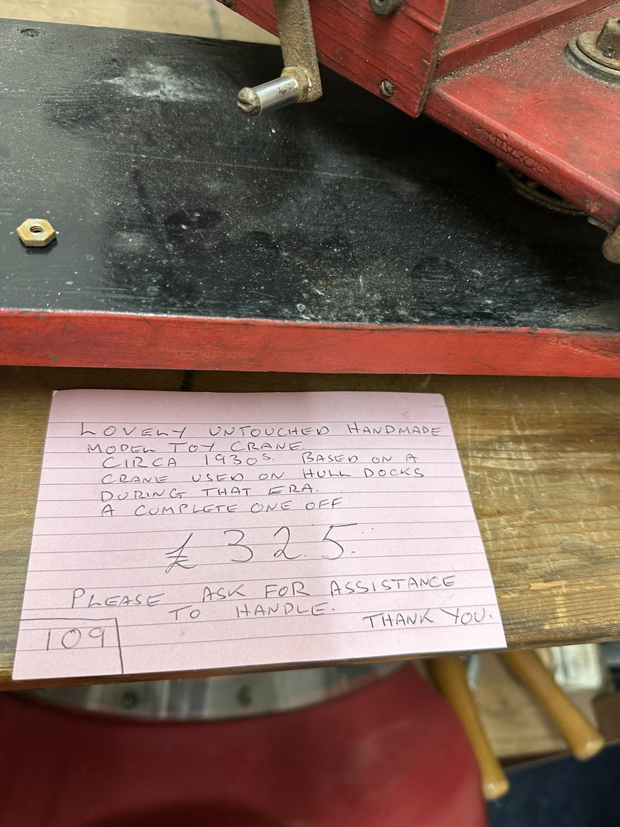 astraantiques's tweet photo. Have a great evening and we will leave you with this 1930βs toy crane based on a crane used on #hull #docks #hulldocks #dockscrane #crane #toycrane #handmade #astraantiquescentre #hemswell #lincolnshire https://t.co/0IpEtB20N5