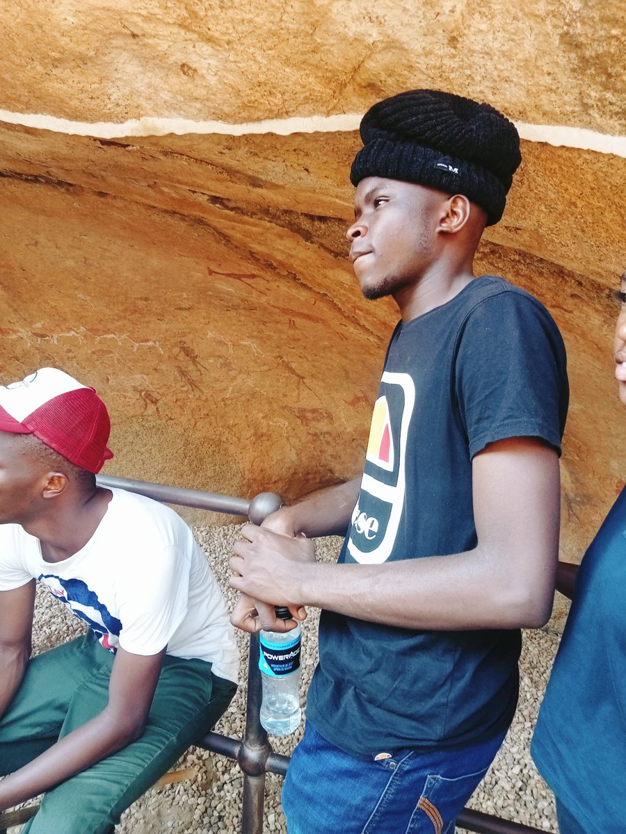 S02frans's tweet photo. Brandberg mountain https://t.co/3yGG8EYw1w